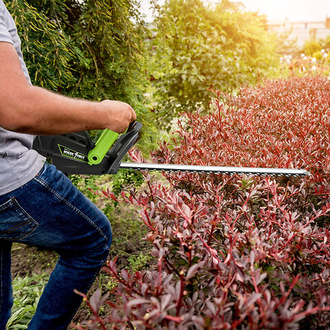 Extending Hedge Trimmer Secondary 7.jpg